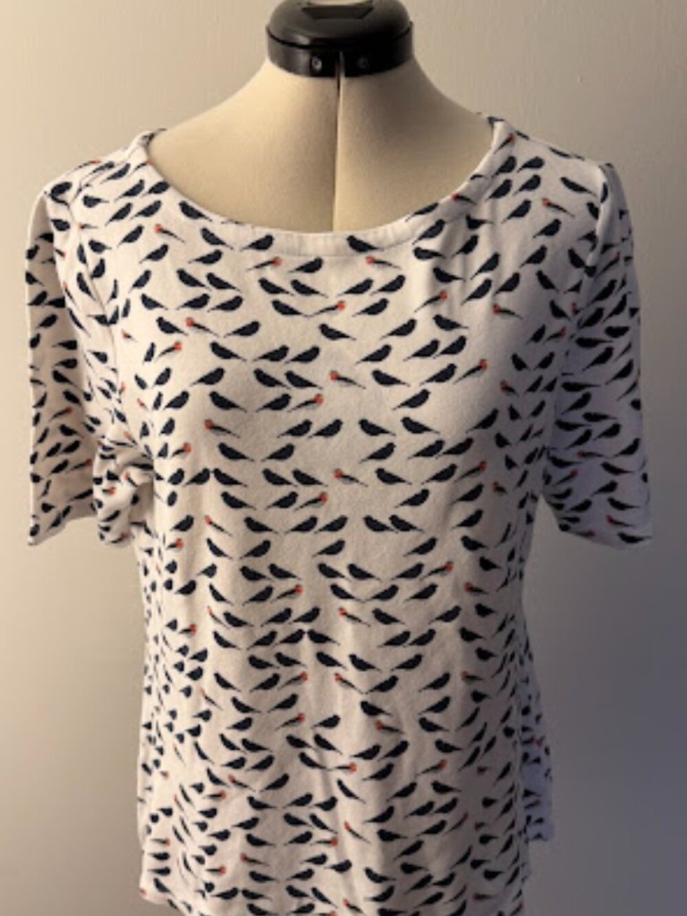 Charter Club Perfectly Soft Pima -Bird Top size M